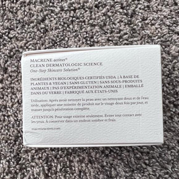 NEW MACRENE actives Moisturizing High Performance Face Cream - Picture 2 of 7